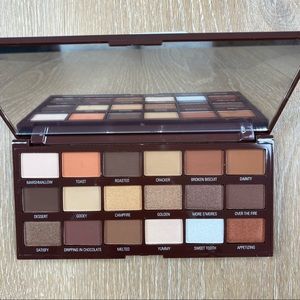 I Heart Revolution Chocolate Eye Shadow Palette - Smores